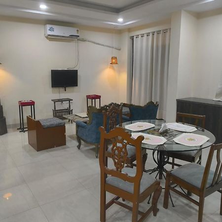 Elite Room - A Home Away ชัยปุระ ภายนอก รูปภาพ